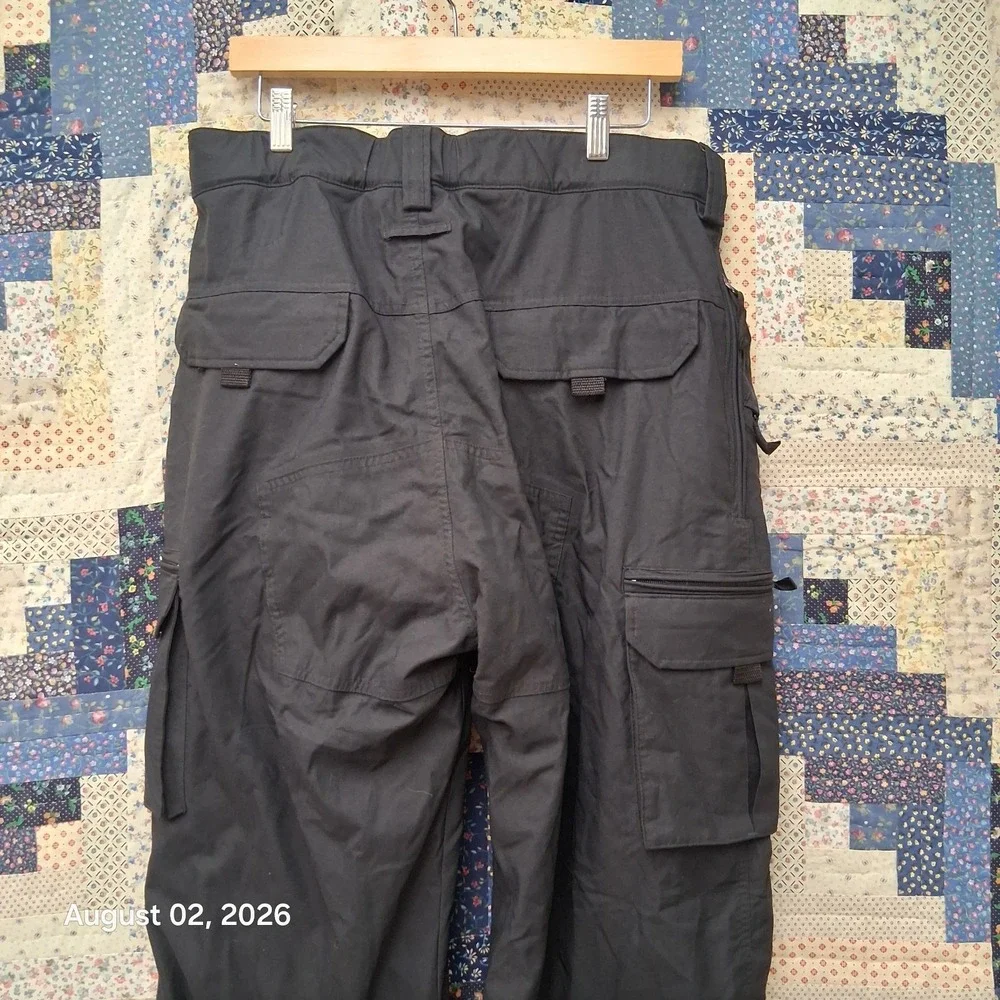 E408 Turbine Snowboard Pants Men XL Black Cargo Ski Snow Waterproof Baggy Winter
